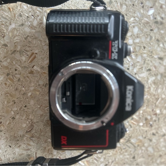 Konica Black SLR 35mm film Camera Body with Classic SLR CAMERA - Picture 3 of 5